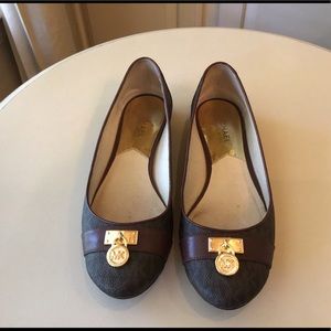 Micheal Kors signature flats